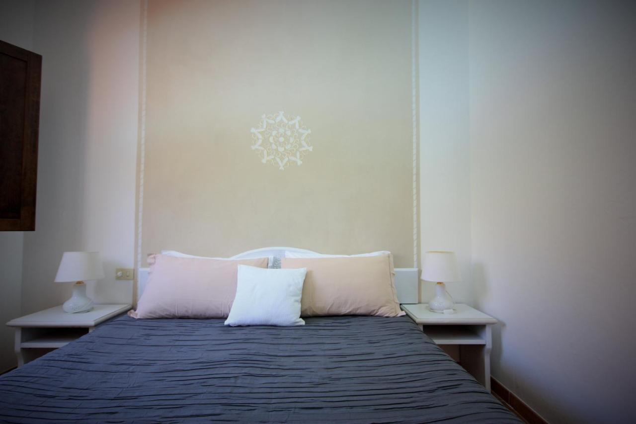 Boutique Hotel Sant'Andrea & Relais San Pantaleo Exteriör bild