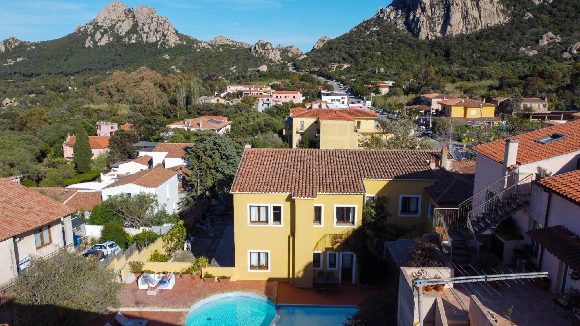 Boutique Hotel Sant'Andrea & Relais San Pantaleo Exteriör bild