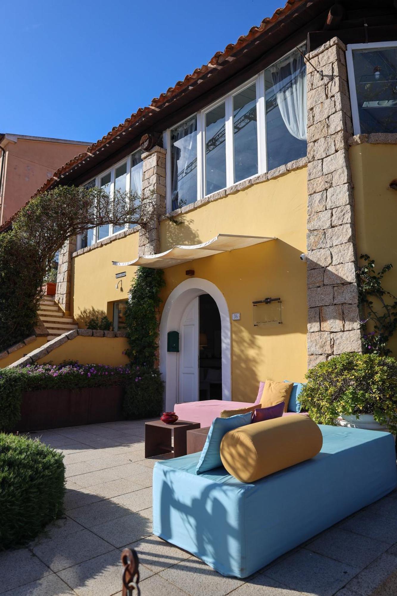Boutique Hotel Sant'Andrea & Relais San Pantaleo Exteriör bild