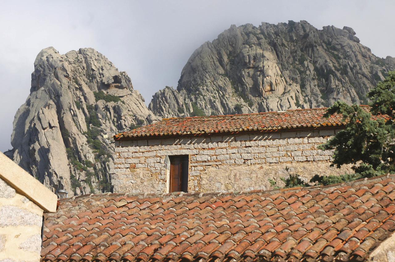 Boutique Hotel Sant'Andrea & Relais San Pantaleo Exteriör bild