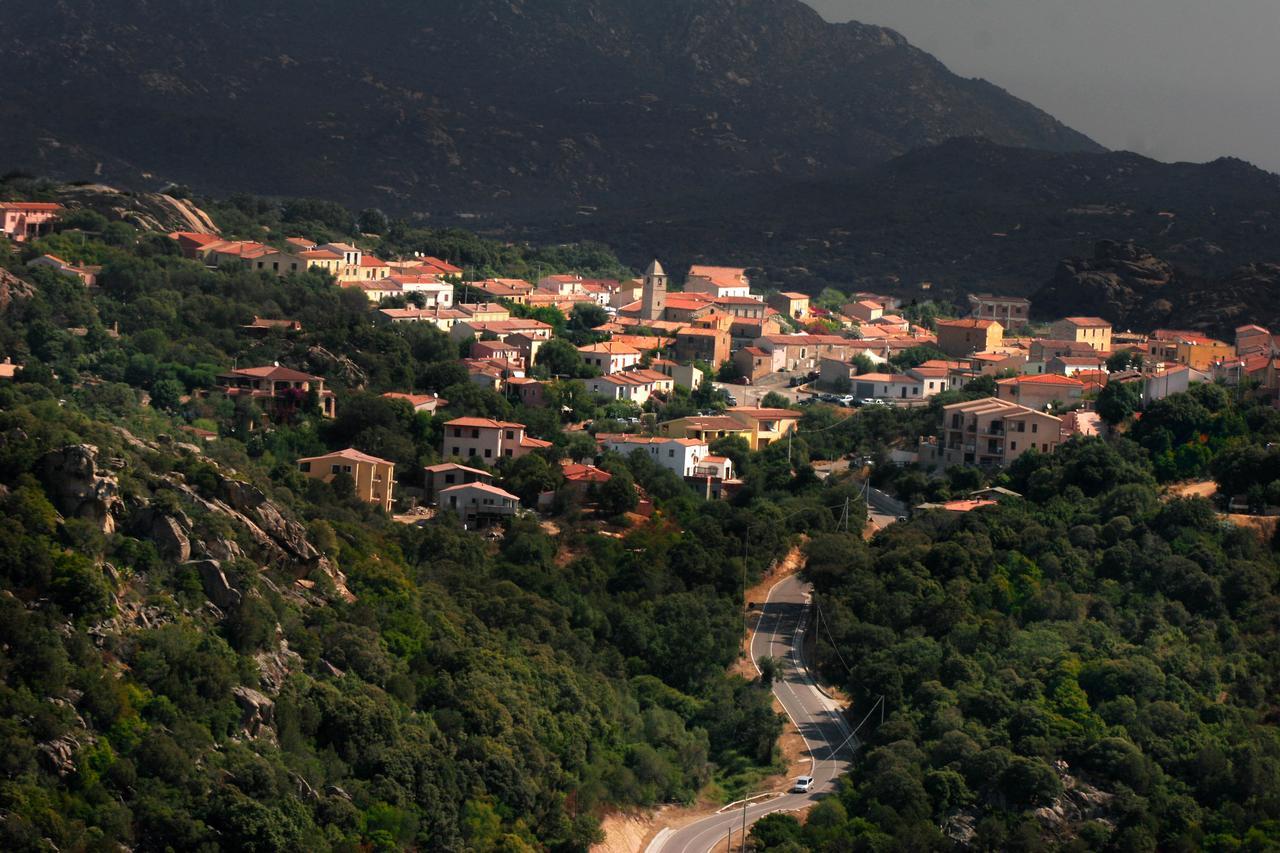 Boutique Hotel Sant'Andrea & Relais San Pantaleo Exteriör bild