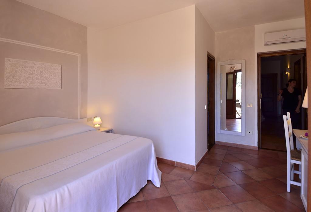 Boutique Hotel Sant'Andrea & Relais San Pantaleo Rum bild